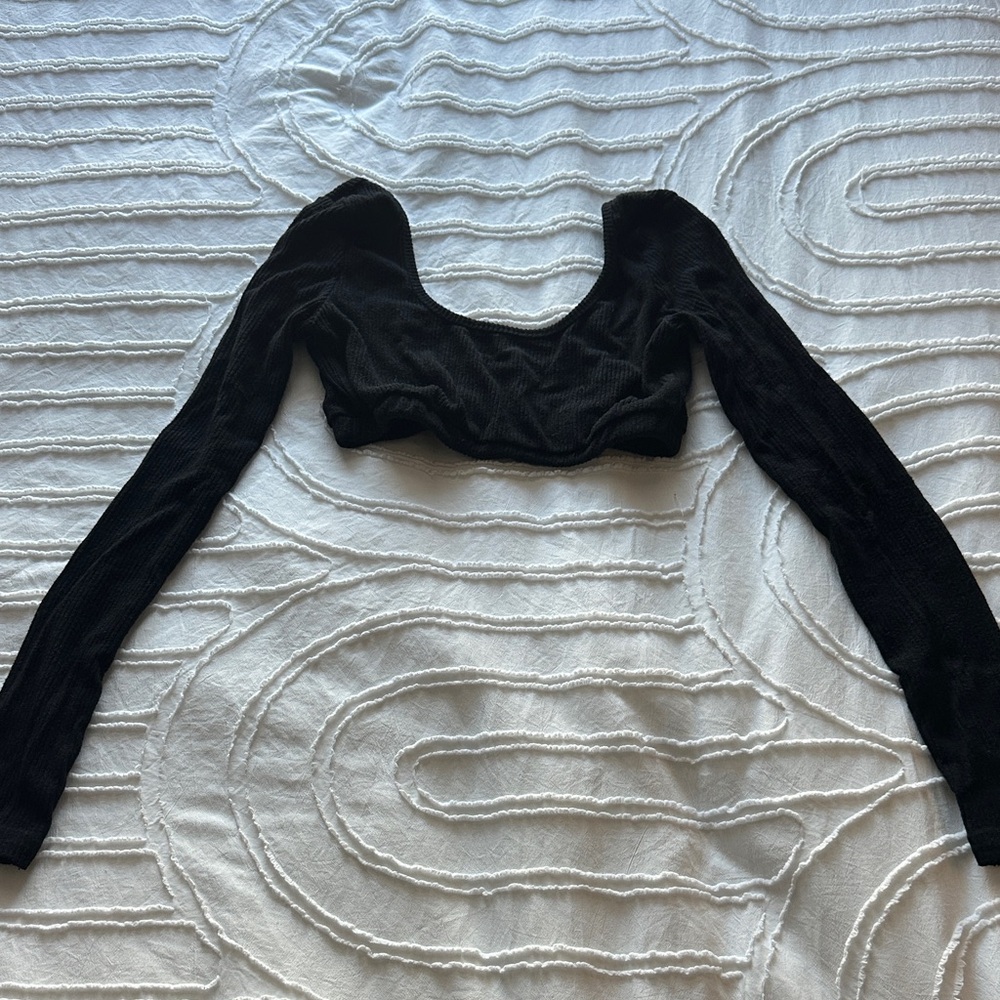 Edikted Black Long Sleeve Crop Top